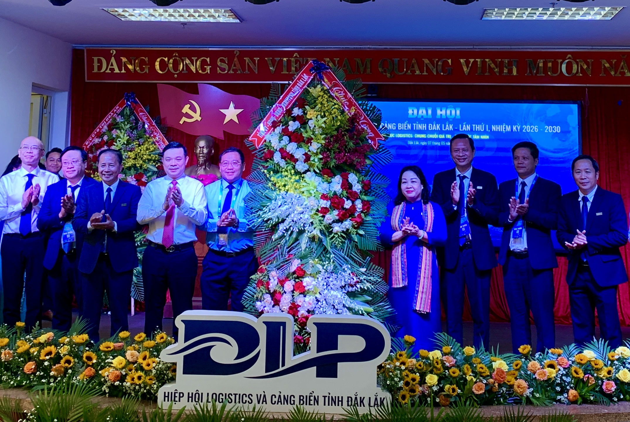 វិស័យដឹកជញ្ជូនរបស់ខេត្តដាក់ឡាក់ជំរុញការតភ្ជាប់រវាងព្រៃភ្នំនិងសមុទ្រ